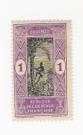 Stamps : Africa : Benin :  Hombre en la palmera