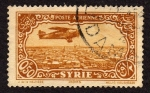 Stamps Syria -  Avion sobrevolando la ciudad