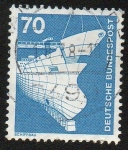 Stamps : Europe : Germany :  Industria y tecnología - Barco