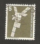 Sellos de Europa - Alemania -  695 - satélite