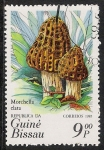 Sellos de Africa - Guinea Bissau -  SETAS-HONGOS: 1.161.0002,01-Morchella elata -Phil.47739-Dm.985.15-Y&T.345-Mch.847-Sc.635b