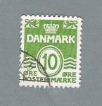 Stamps Denmark -  Escudo