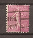 Stamps France -  Sembradora sobre fondo lineado.