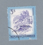 Stamps : Europe : Austria :  Biscwofsmotze