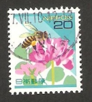 Sellos de Asia - Jap�n -  Abeja en flor