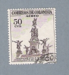 Stamps : America : Colombia :  Monumento a Bolivar Puente de Boyaca
