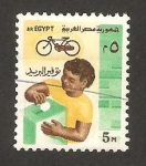 Sellos de Africa - Egipto -  bicicleta y niño