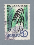 Stamps : America : Uruguay :  Fe y Esperanza en los Andes "VIVEN"