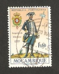 Stamps Mozambique -  uniformes militares, sargento de infantería