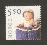 Stamps Norway -  muñeca con vestido realizado a ganchillo