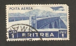 Stamps Africa - Eritrea -  aeroplano sobrevolando un puente