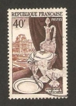 Stamps France -  porcelana y cristalería de louvre