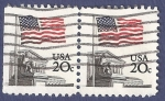 Sellos de America - Estados Unidos -  USA Flag 20 doble (1)