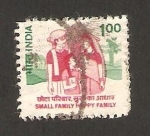 Stamps : Asia : India :  familia feliz