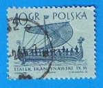 Sellos de Europa - Polonia -  barco Vikingo