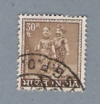 Stamps : Asia : India :  Muñecos