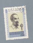 Stamps Vietnam -  Personaje