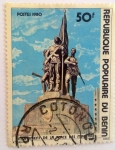 Stamps : Africa : Benin :  Monument de la Place des Martyrs