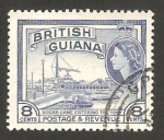 Sellos del Mundo : America : Guyana : elizabeth II, refinería de caña de azúcar 