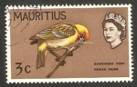 Stamps Mauritius -  elizabeth II, y pajaro amarillo