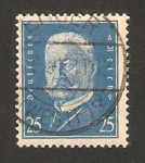 Stamps Germany -  paul von hindenburg, presidente