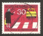 Stamps Germany -  nuevas señales de trafico, prioridad del peatón