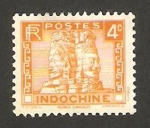 Stamps Vietnam -  Indochina - Templo Bayon en Angkor