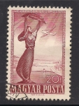 Stamps : Europe : Hungary :  Estatua de la Libertad y vista de Budapest.