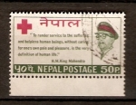 Sellos de Asia - Nepal -  PRESIDENTE   MAHENDRA   Y   CRUZ   ROJA