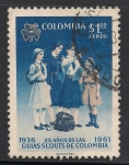 Stamps Colombia -  Chicas Scouts.