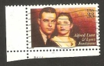 Sellos de America - Estados Unidos -  Alfred Lunt y Lynn Fontanne, actores