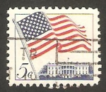 Stamps United States -  Bandera y La Casa Blanca
