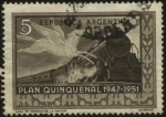 Stamps Argentina -  Ferrocarril y Pegasus. Conmemorativo del plan quinquenal 1947-1951.