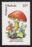 Stamps America - Antigua and Barbuda -  SETAS-HONGOS:: 1.105.031,00-Amanita caesarea