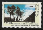 Stamps : America : Peru :  Parque Nacional Huascaran(Cóndor y quenuar)