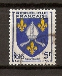 Stamps : Europe : France :  Escudos / Saintonge./ Color amarillo desplazado.