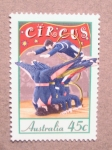 Stamps : Oceania : Australia :  El circo: acróbatas