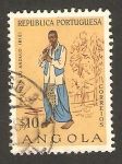 Sellos del Mundo : Africa : Angola : joven angoleño tocando la flauta