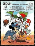 Sellos de America - San Vicente y las Granadinas -  BEQUIA (St.Vincent) 1989 Scott 273 Sello ** Walt Disney Centenario Revolucion Francesa Mickey y Dona