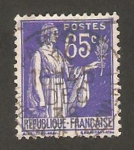 Stamps : Europe : France :  365 - Paz