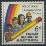 Sellos de America - Rep Dominicana -  Scott 878 - Campaña Nacional Alfabetizacion