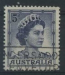 Stamps Australia -  Scott 319 - Reina Isabel II