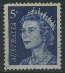 Stamps Australia -  Scott 398 - Reina Isabel II
