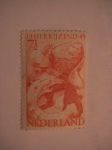Sellos de Europa - Holanda -  1945 herrijzend