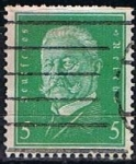 Stamps Germany -  Scott  368  Pres. Paul von Hindenburg (2)