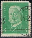 Stamps Germany -  Scott  368  Pres. Paul von Hindenburg (8)