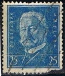 Stamps Germany -  Scott  377   Pres. Paul von Hindenburg