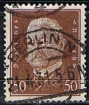 Sellos del Mundo : Europa : Alemania : Scott  381   Pres. Paul von Hindenburg (5)