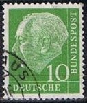 Sellos de Europa - Alemania -  Scott  708  Pres. Theodor Heuss (4)