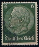 Stamps Germany -  Scott  403  Pres. Von Hindernburg (2)
